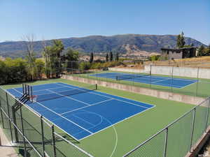 Wolf Lodge tennis courts