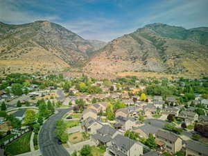 Close to many areas to enjoy the mountain views and activities