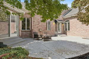 View of patio / terrace featuring entry steps