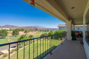 Balcony featuring a mountain view