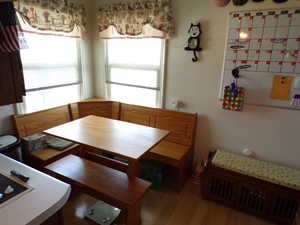 Cute Corner Dining area