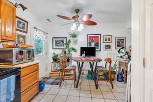 Dining area in kitchen