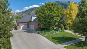Side entry garage with plenty of room!