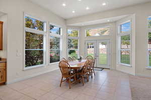 Big, beautiful windows make for a lovley dining experience