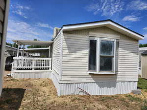 View of home's exterior