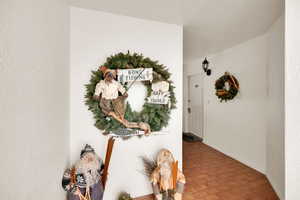 Detailed view of baseboards