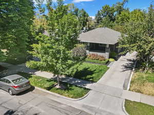 Aerial view of property and surrounding area