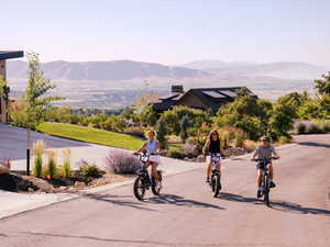 View of home's community featuring a mountain view