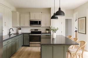 Picture is example of same floorplan, but not actual home.