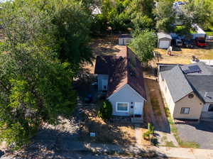 Aerial view of property and surrounding area