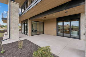 Patio / terrace with a patio area