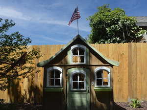 Entrance to property