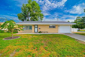 Cute Brick Rambler! Corner Lot! Mtn Views!