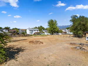 View of yard featuring a residential view
