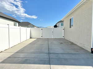17' wide driveway