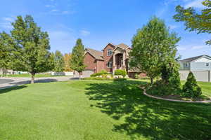 Gorgeous Yard All Around