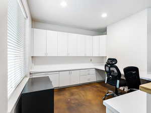 Flex space for Home office, craft space etc.. Tons of Storage!!