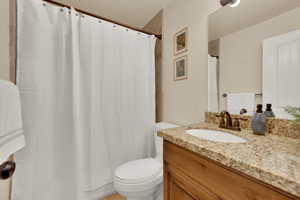 Full bathroom 1