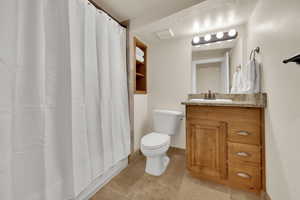 Full bathroom 3