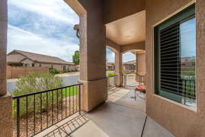 View of patio / terrace featuring a residential view