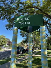 Post st. Tot Lot park one house away