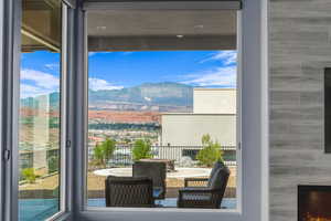 Balcony featuring a mountain view