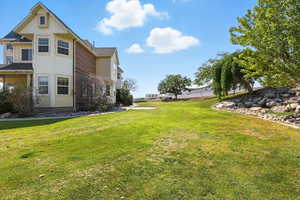 View of grassy yard