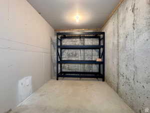 Staircase with concrete flooring