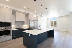 *Photo of a similar unit