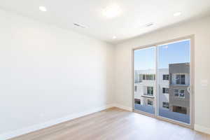 *Photo of a similar unit