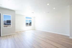 *Photo of a similar unit