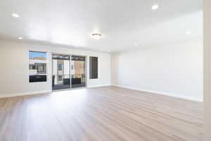 *Photo of a similar unit