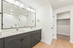 *Photo of a similar unit