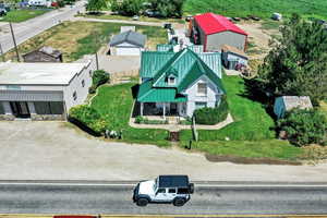 Aerial view of property and surrounding area