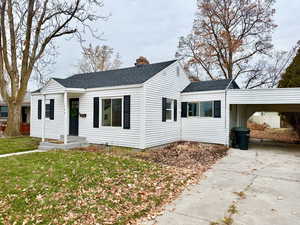 NEW BLACK ROOF JUST INSTALLED!