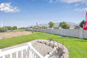 View of yard featuring a mountain view