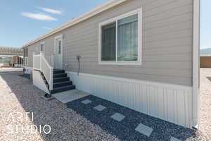 View of home's exterior