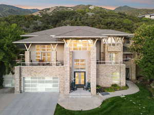 5304 Skyline Parkway Front Exterior