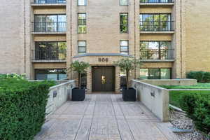 View of apartment building / complex