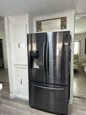 Fully updated move in ready spacious  3 bed 2 bath home with LVP flooring, cozy fireplace, updated kitchen,  designer accent walls and more.