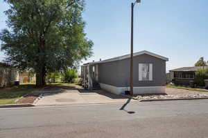 View of manufactured / mobile home