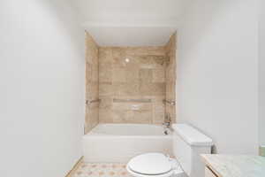 Full bath with bathtub / shower combination and vanity