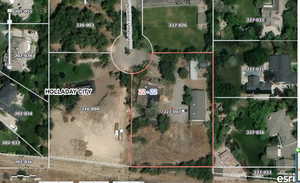 Aerial map of property and surrounding area