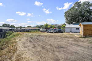 View of yard featuring a mountain view
