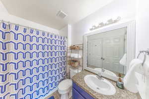 Jack and Jill Full Bath with access from hall and primary bedroom.