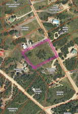 Map / location featuring property parcel outlined