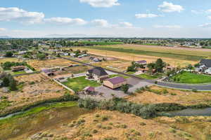 Overview of rural landscape with a mountainous background
