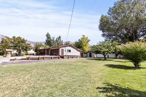 View of yard with a mountain view