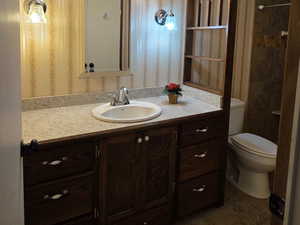 Main bathroom with new vanity