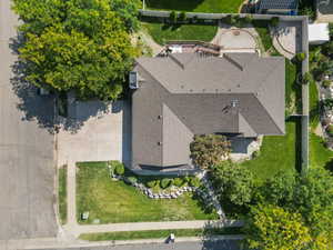 Aerial view of property and surrounding area